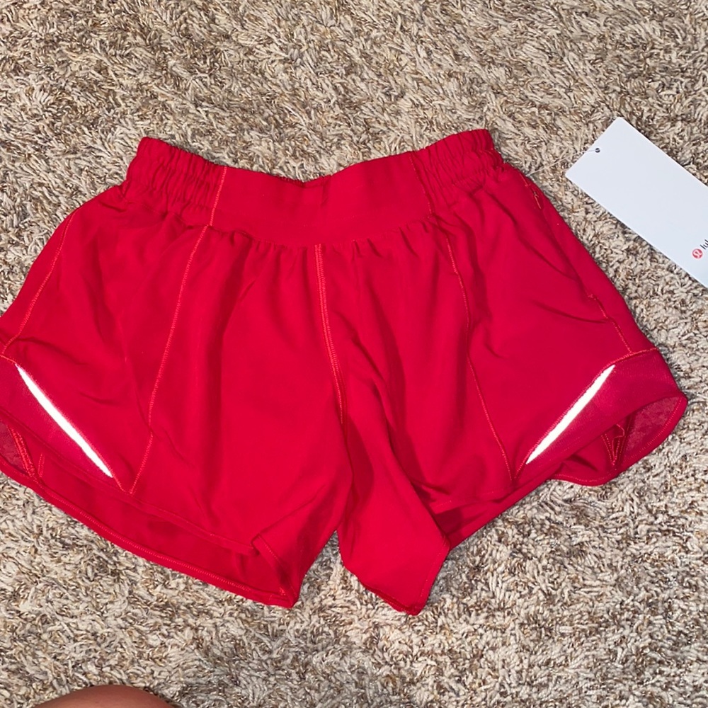 red lululemon hotty hot shorts